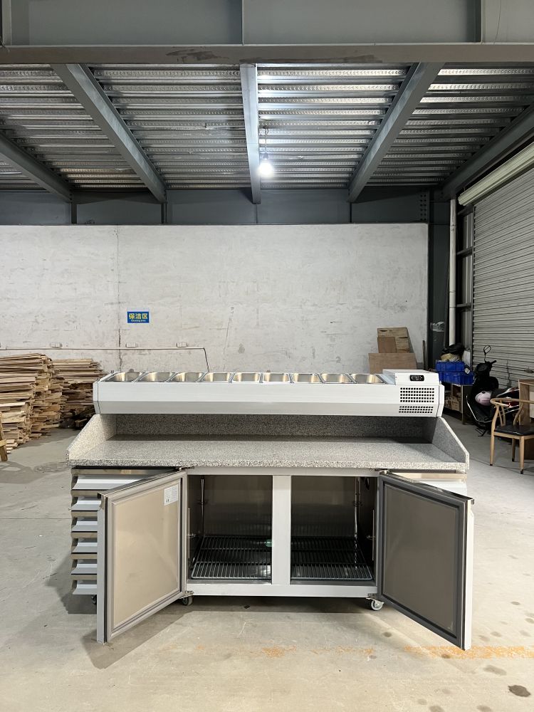 Table de préparation à pizza r - Commercial Kitchen Vent avis et prix